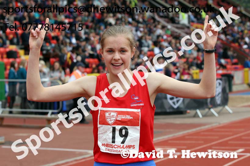 Inter girls 1500 metres, English Schools Track and Field. Photo: David T. Hewitson/Sports for All Pics